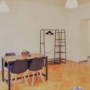 Neulerchenfelder Apartment